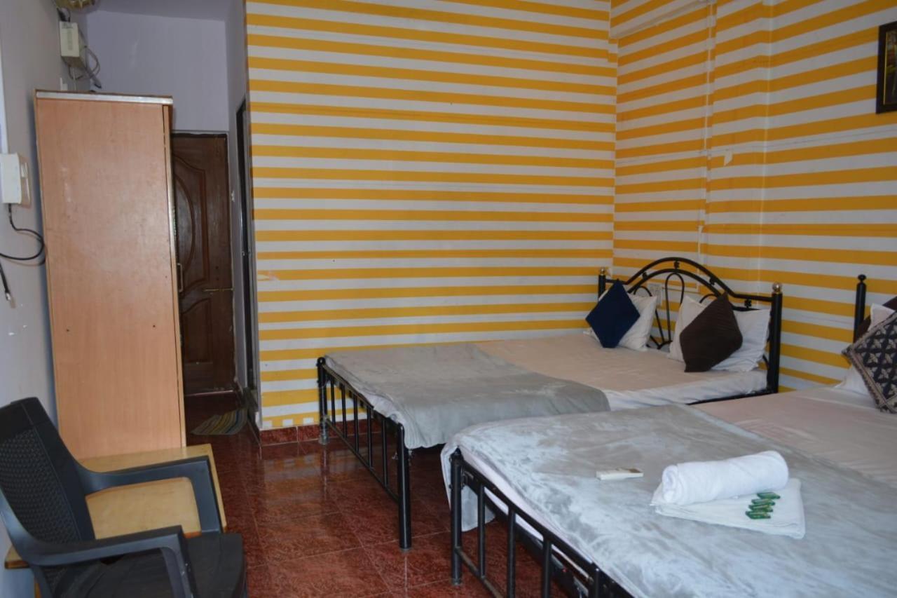 Esther Guest House Calangute Room photo