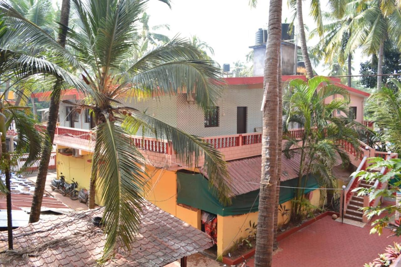Esther Guest House Calangute Exterior photo