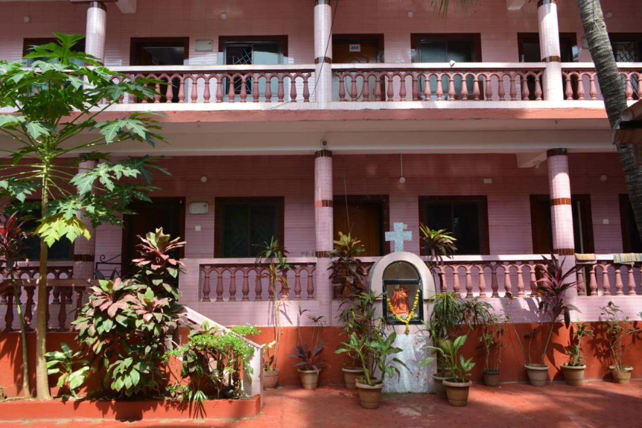 Esther Guest House Calangute Exterior photo