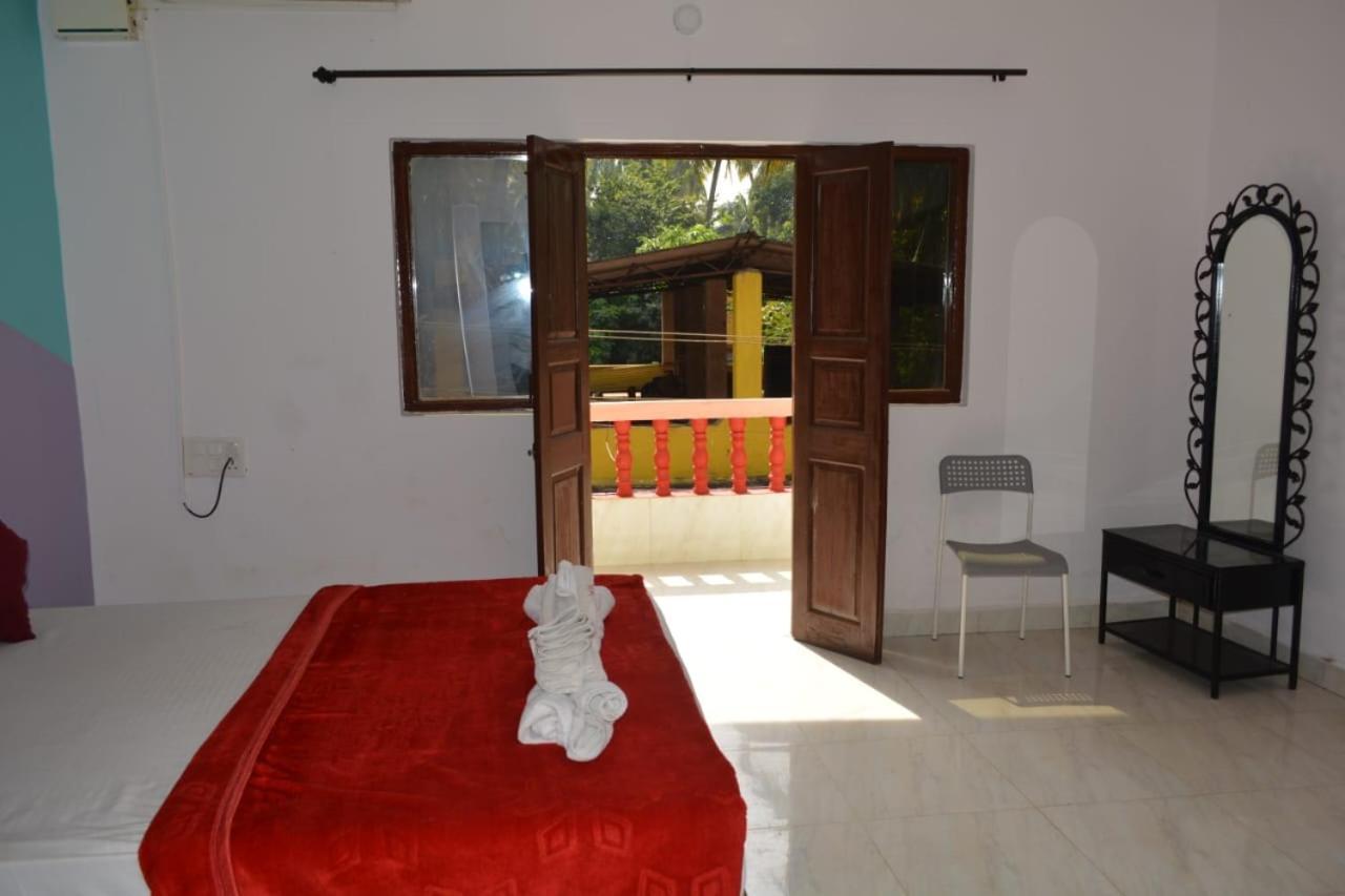 Esther Guest House Calangute Room photo